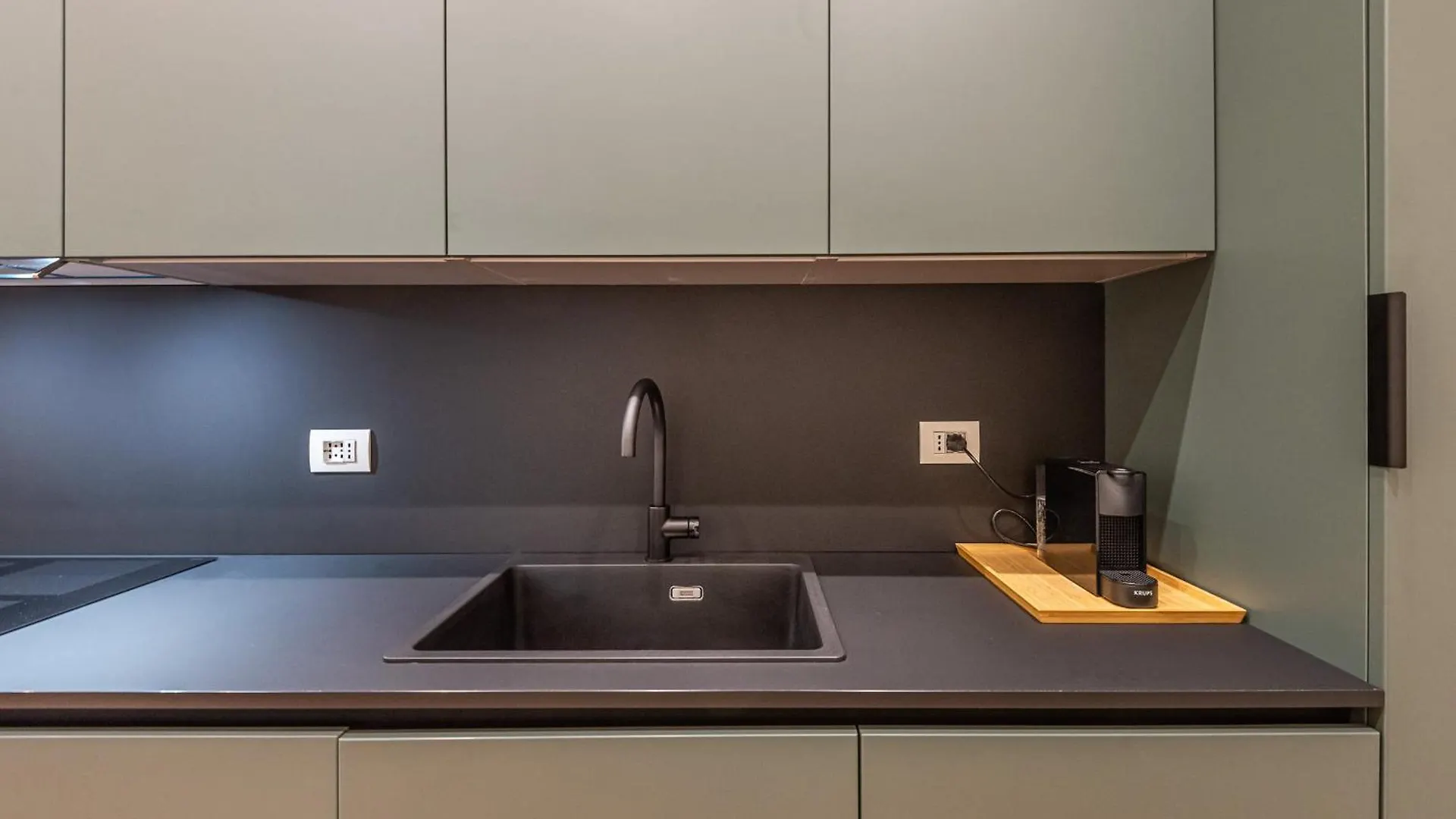 Mimar Porta Venezia Luxury Suites Milan 0*,  Italy