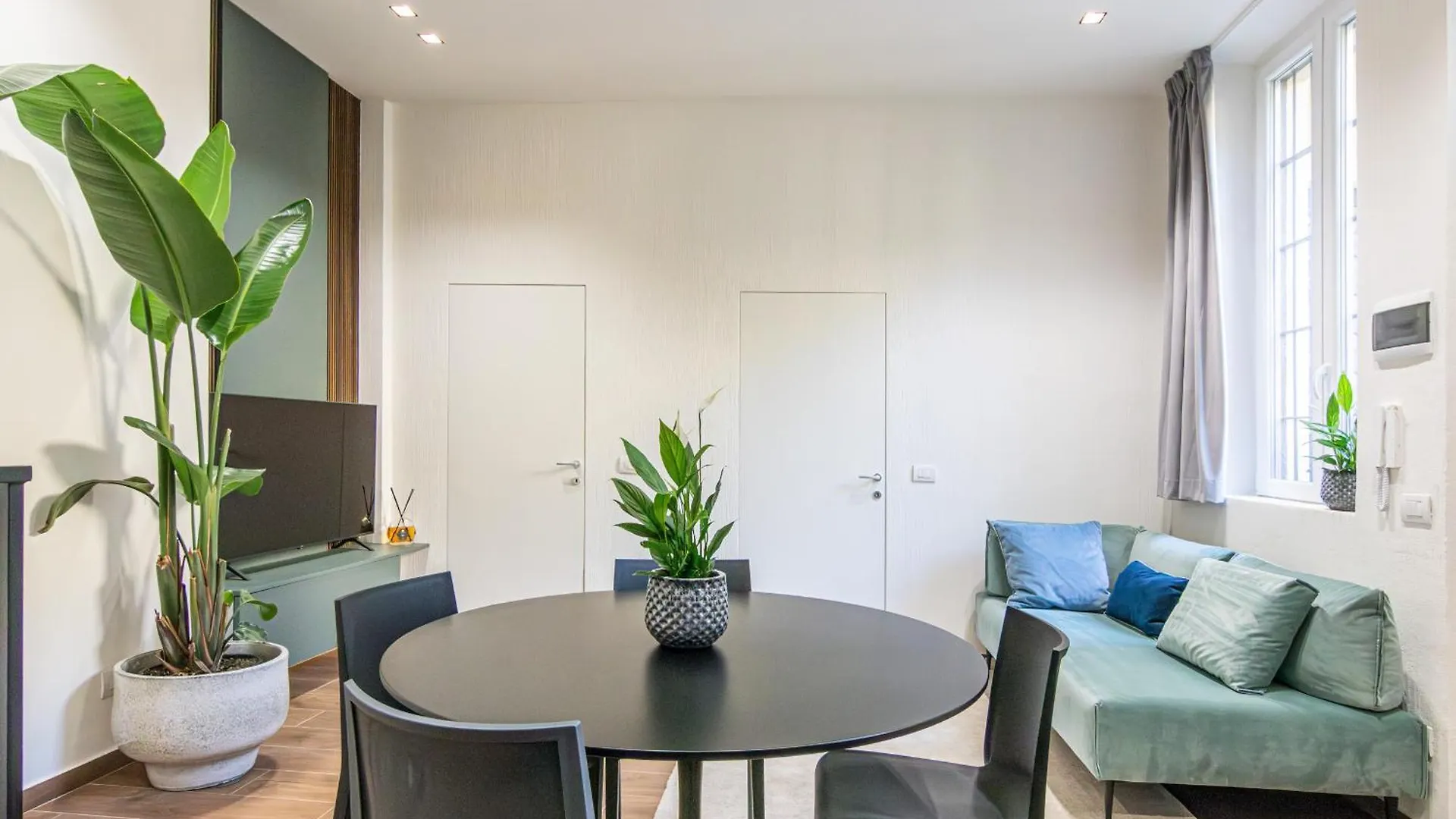Mimar Porta Venezia Luxury Suites contacts